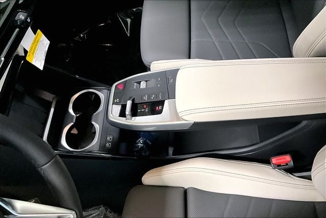 2027 BMW X2 xDrive28i