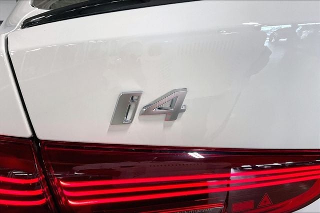 2026 BMW i4 xDrive40