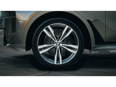 2027 BMW X7 Base