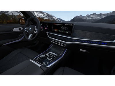 2027 BMW X7 Base