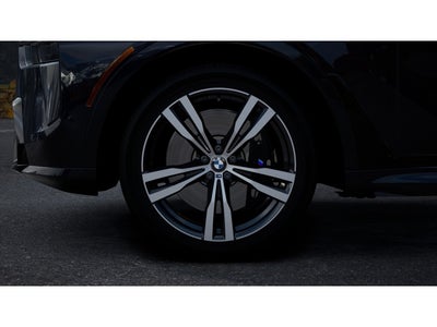 2027 BMW X7 Base
