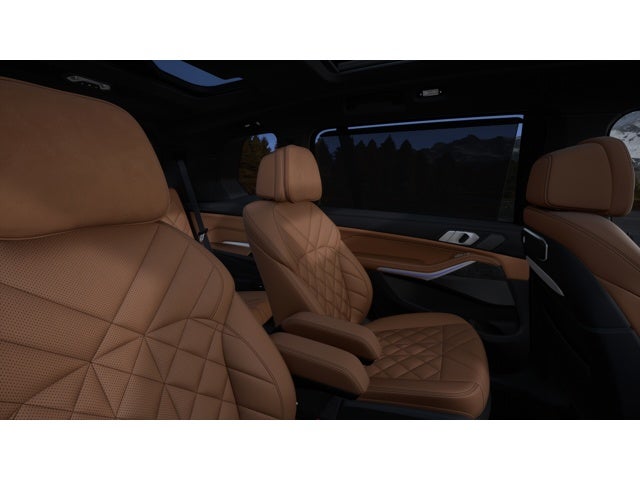 2027 BMW X7 Base