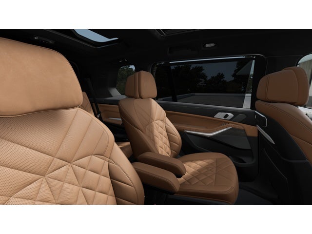 2027 BMW X7 Base