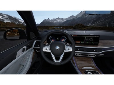 2027 BMW X7 Base