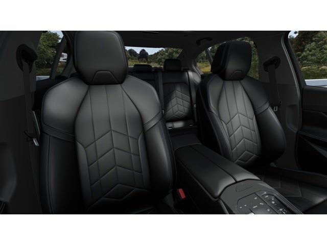 2027 BMW 550e Base