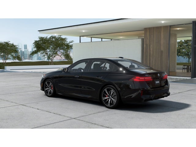 2027 BMW 550e Base