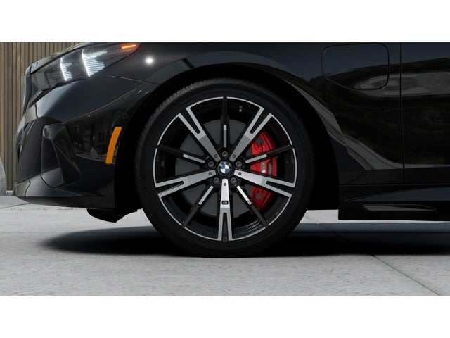 2027 BMW 550e Base