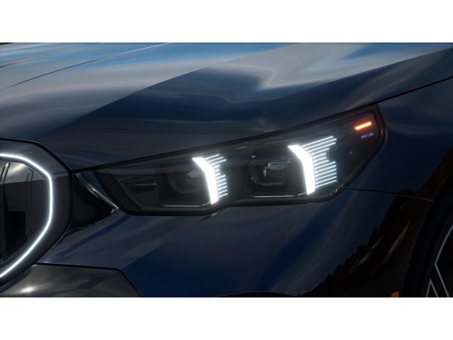2027 BMW 550e Base