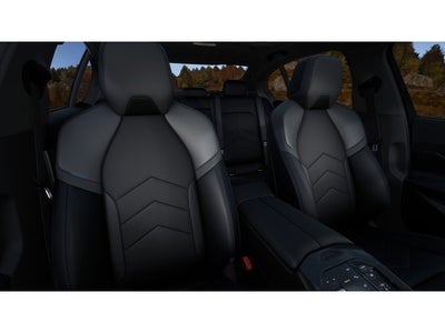 2027 BMW 550e Base
