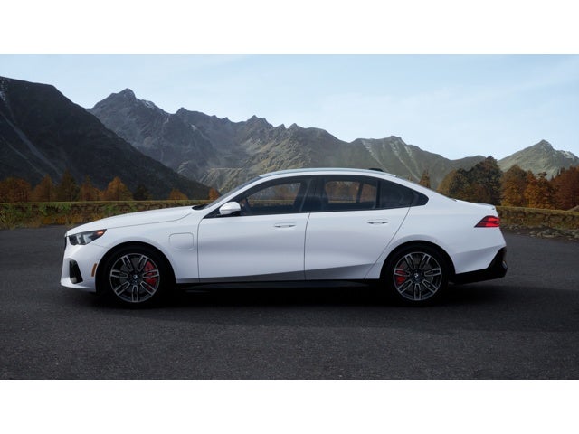 2027 BMW 550e Base