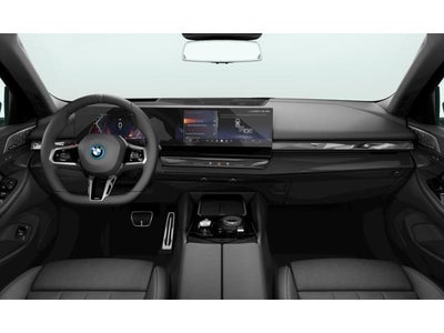 2026 BMW 550e Base