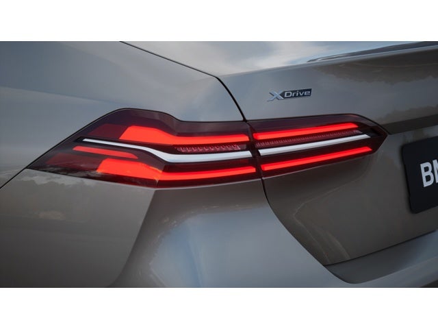 2027 BMW 530i Base
