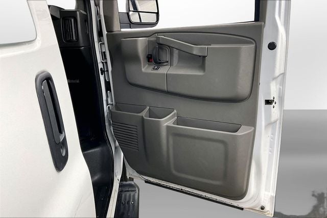 2023 Chevrolet Express 3500 LT Passenger