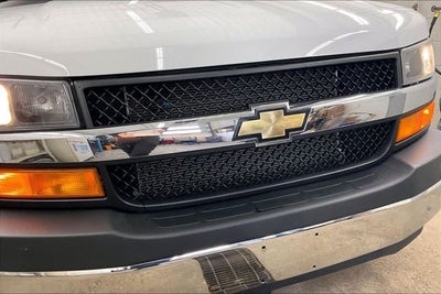 2023 Chevrolet Express 3500 LT Passenger