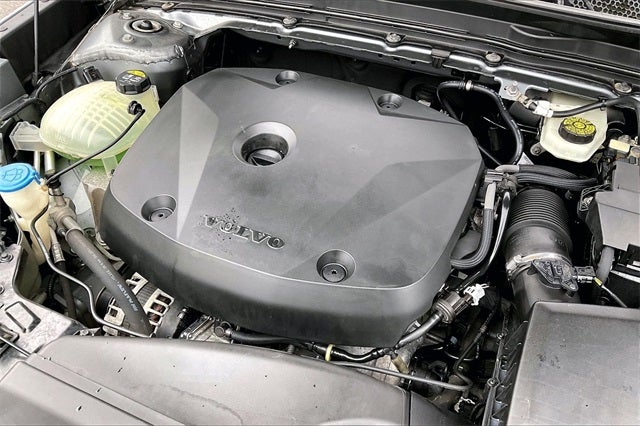 2019 Volvo XC40 Momentum