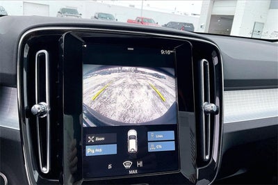 2021 Volvo XC40 Momentum