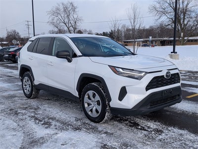 2024 Toyota RAV4 LE