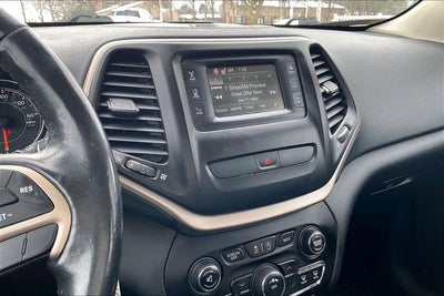2016 Jeep Cherokee Sport
