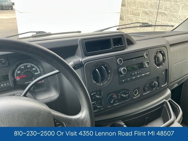2010 Ford E-350SD XLT