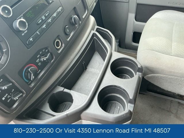 2010 Ford E-350SD XLT