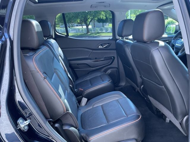 2022 GMC Acadia AT4