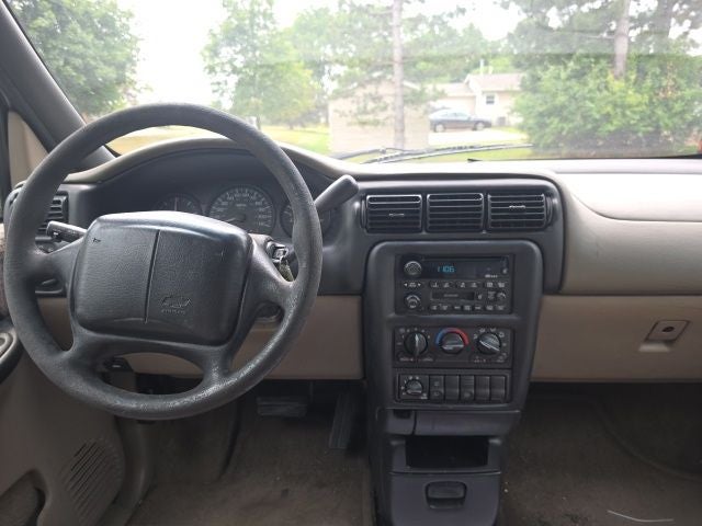 2000 Chevrolet Venture LS Extended