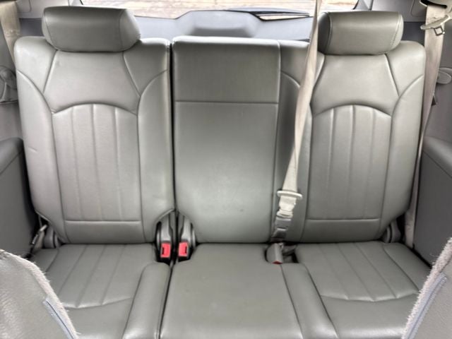 2011 Chevrolet Traverse LT 1LT