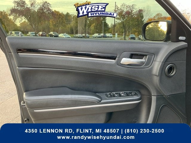 2019 Chrysler 300 S
