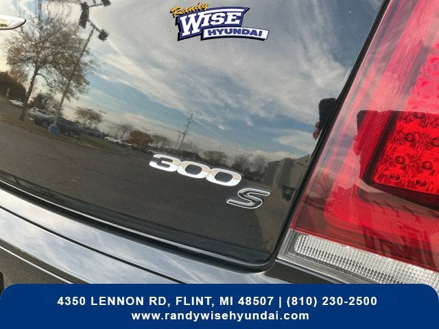 2019 Chrysler 300 S