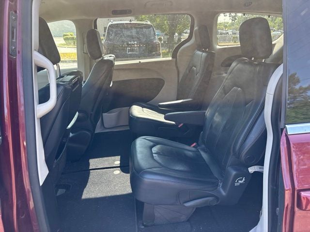 2018 Chrysler Pacifica Touring L Plus