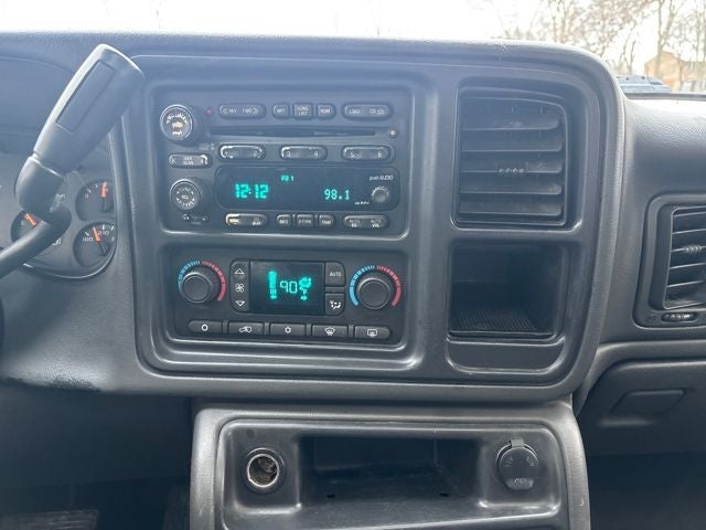 2004 Chevrolet Avalanche 1500 Base