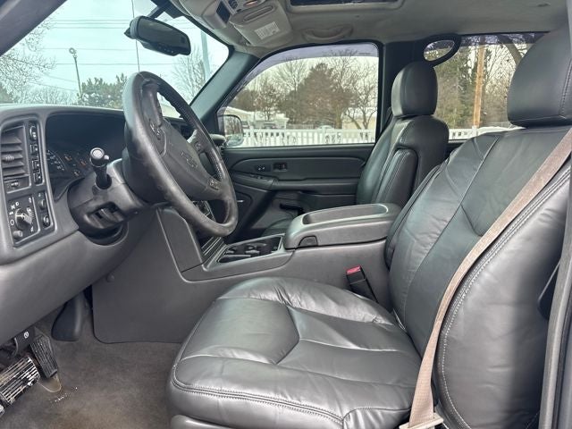 2004 Chevrolet Avalanche 1500 Base