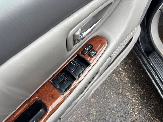 2004 Toyota Avalon XLS