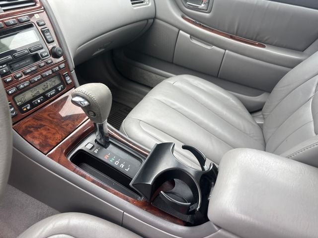 2004 Toyota Avalon XLS