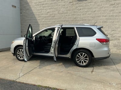 2014 Nissan Pathfinder SV