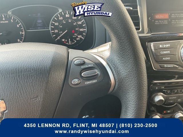2020 Nissan Pathfinder S