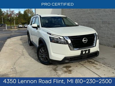 2024 Nissan Pathfinder SV