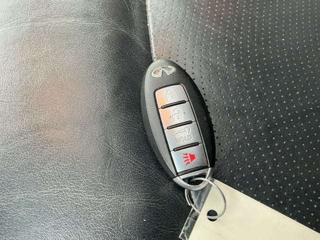 2012 INFINITI QX56 Base