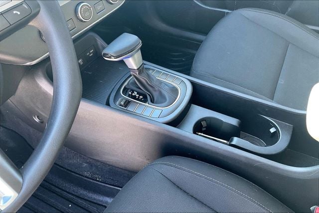 2025 Hyundai Kona SE