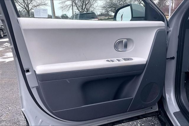 2024 Hyundai IONIQ 5 SE