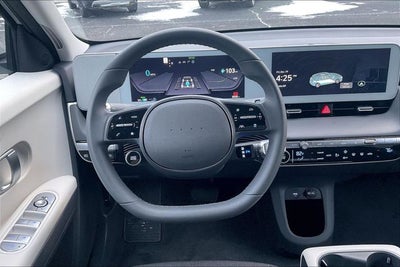 2024 Hyundai IONIQ 5 SE