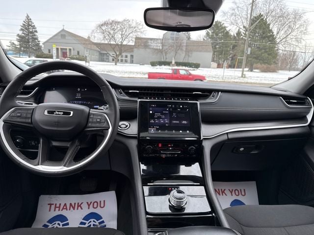 2023 Jeep Grand Cherokee Laredo