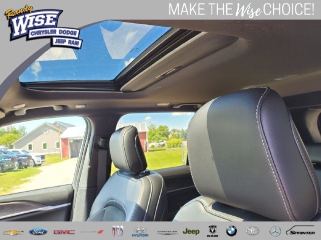 2026 Jeep Grand Cherokee Altitude