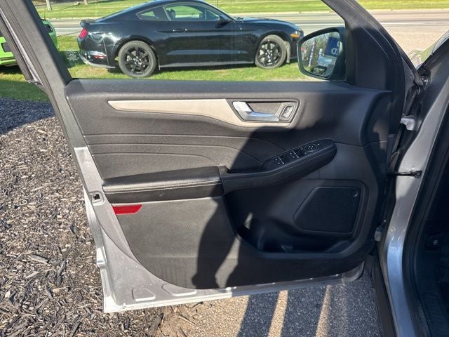 2021 Ford Escape Hybrid SE