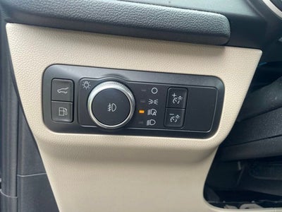 2022 Ford Escape Hybrid SEL