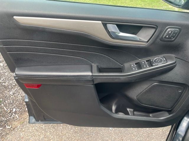 2022 Ford Escape Hybrid SEL