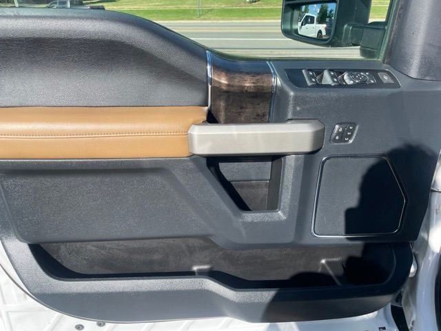 2022 Ford F-350SD Lariat