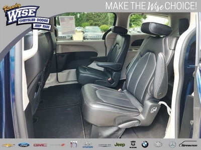 2023 Chrysler Pacifica Touring L