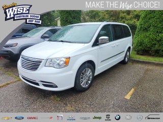 2014 Chrysler Town &amp; Country Touring-L