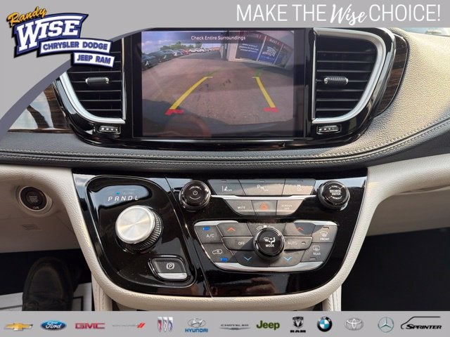 2023 Chrysler Pacifica Hybrid Limited